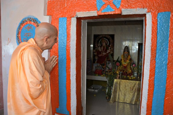 Radhanath Swami at Anjanadri, birth place of Hanuman