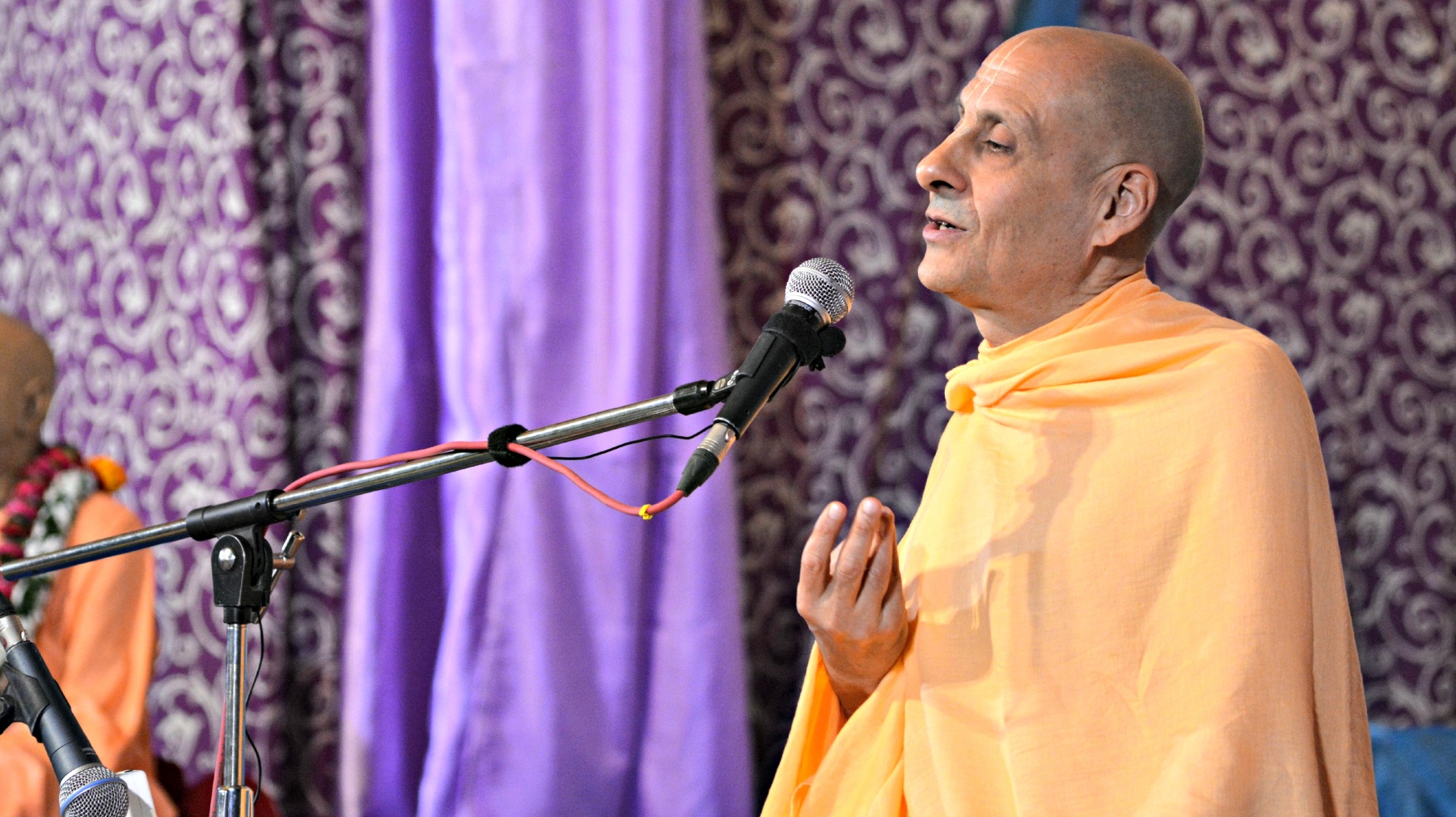 Radhanath Swami speaking at Vrindavan Yatra
