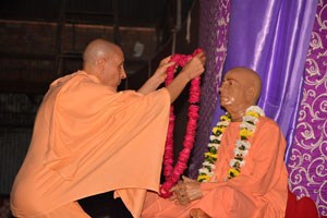 Offerings to Srila Prabhupada by Radhanath Swami