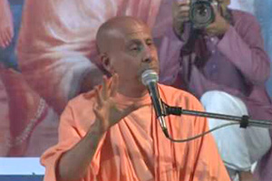 Radhanath Swami speaking on “Enchanting Pastimes of Child Nimai 2” 2012 yatra, Mayapur, Day 8